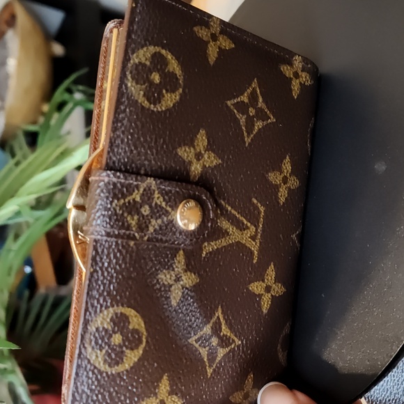 Louis Vuitton mono kiss lock wallet - Picture 1 of 8
